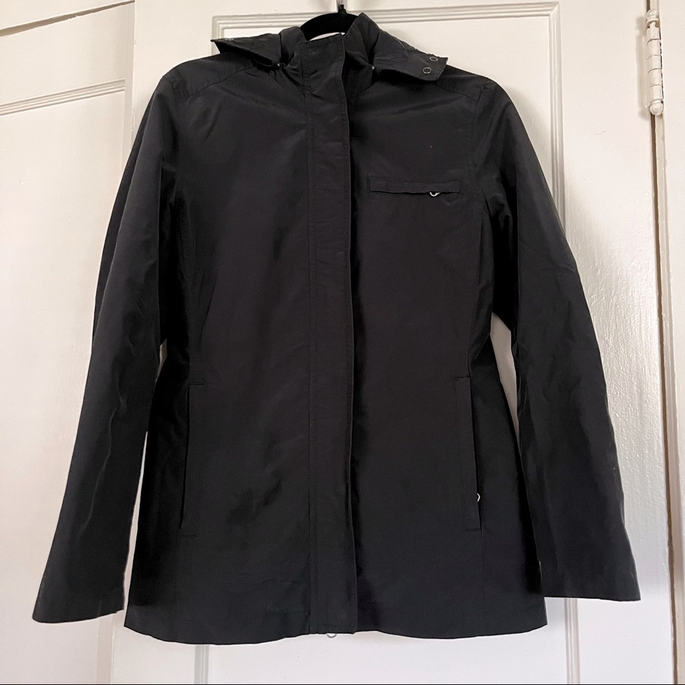 Gap Women’s Black Hooded Shell Jacket